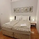 Modern Parkside Garden View 公寓 布达佩斯